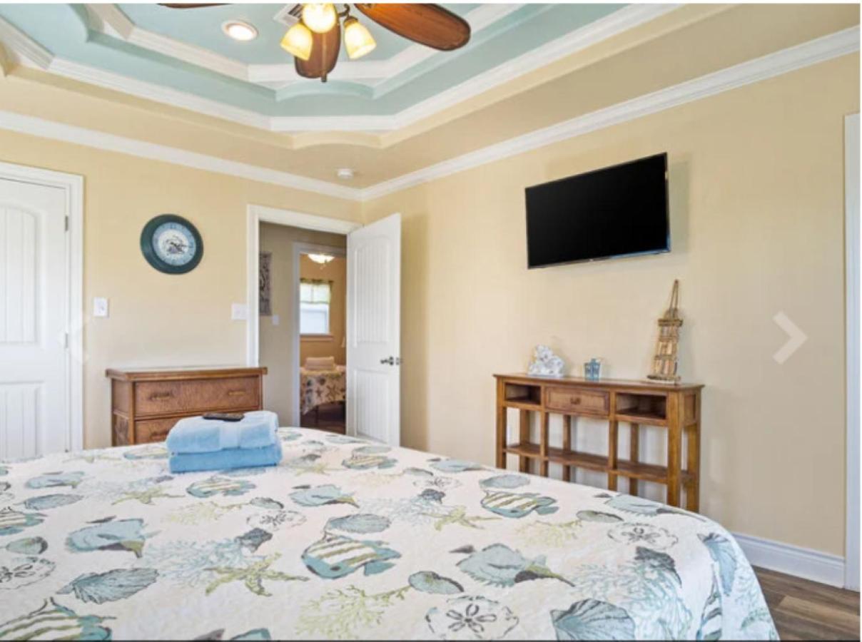 Fancy Nancy 2 Min Walk To Beach, Lyft, Pet-Friendly Bolivar Peninsula Bagian luar foto