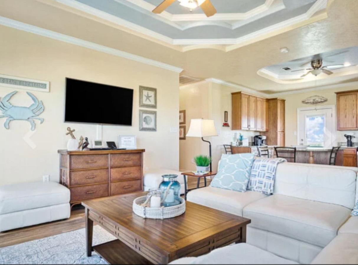 Fancy Nancy 2 Min Walk To Beach, Lyft, Pet-Friendly Bolivar Peninsula Bagian luar foto