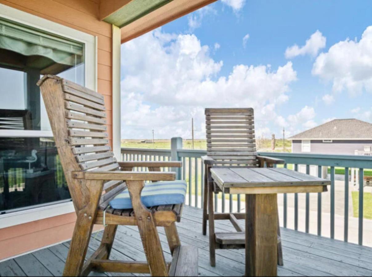 Fancy Nancy 2 Min Walk To Beach, Lyft, Pet-Friendly Bolivar Peninsula Bagian luar foto